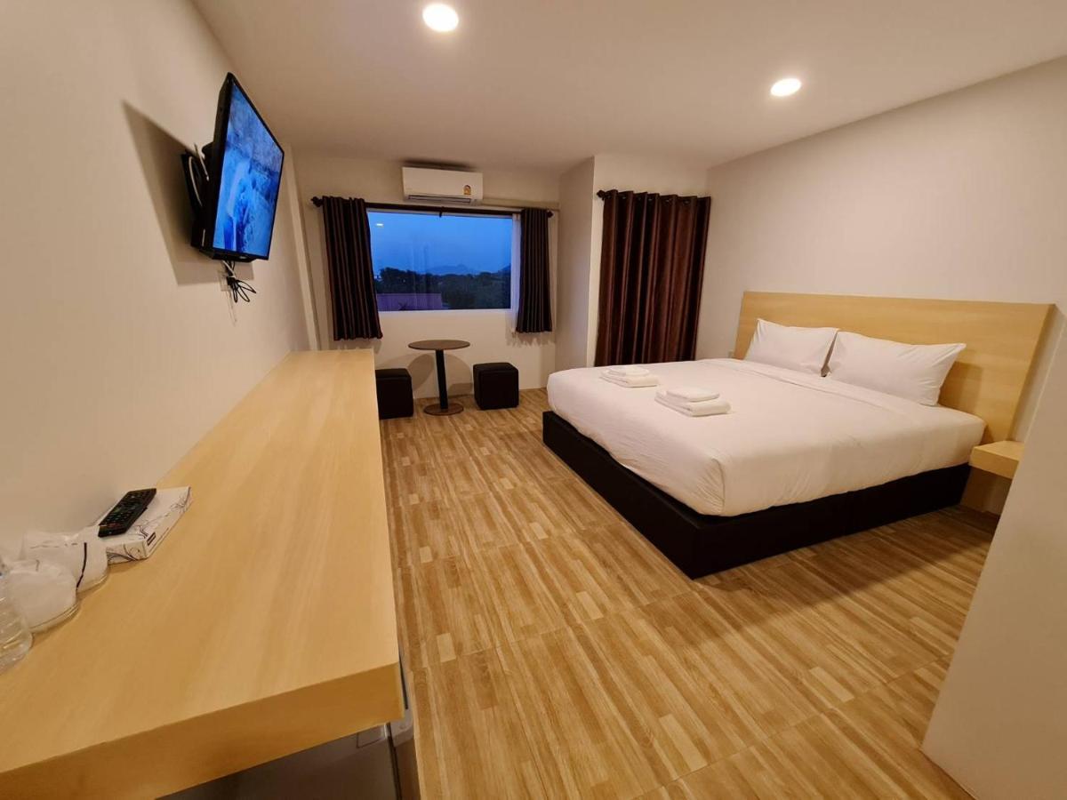 The Charlotte Smart Hotel Lop Buri 外观 照片