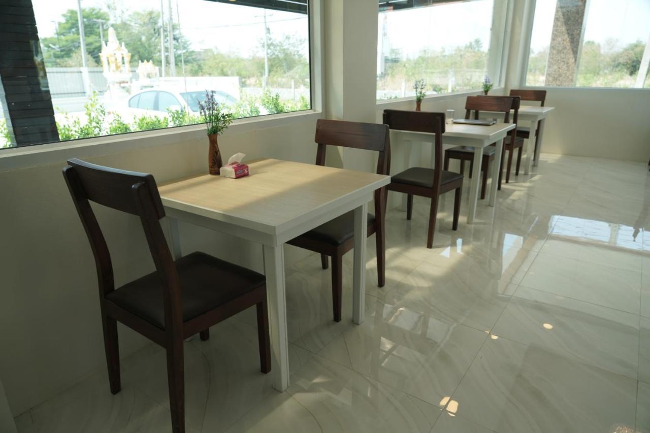The Charlotte Smart Hotel Lop Buri 外观 照片