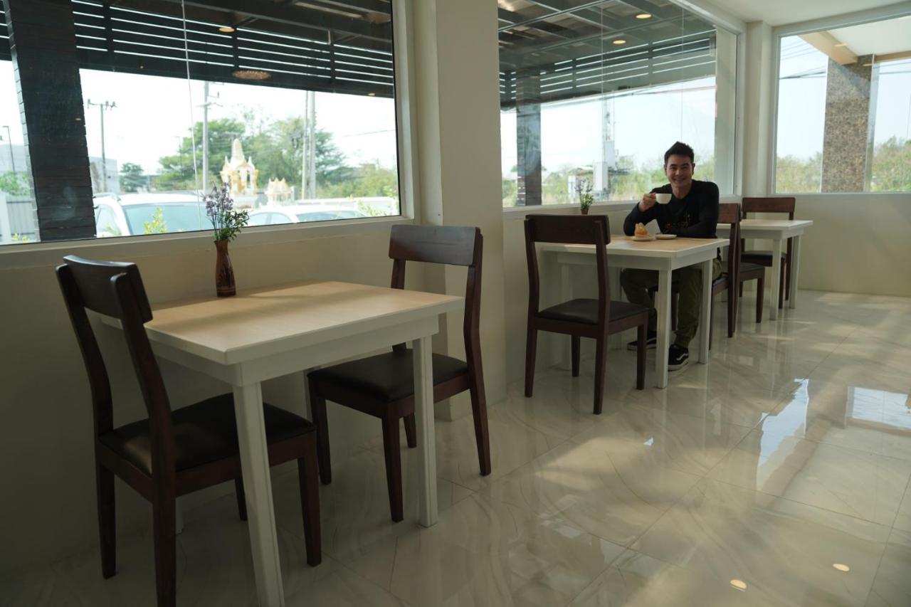 The Charlotte Smart Hotel Lop Buri 外观 照片